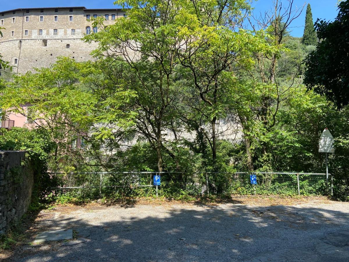 Appartamento Borgo San Tomaso, Tra Storia E Natura Роверето Екстериор снимка